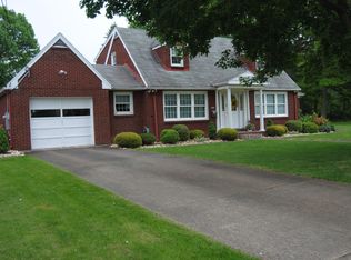1317 Race St, Connellsville, PA
