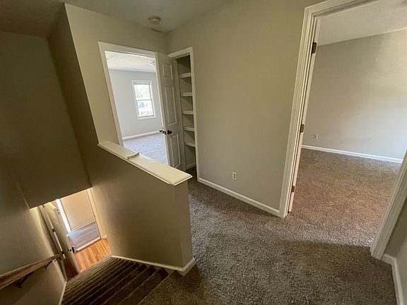 4th image of 2943 N Mill Ave #A