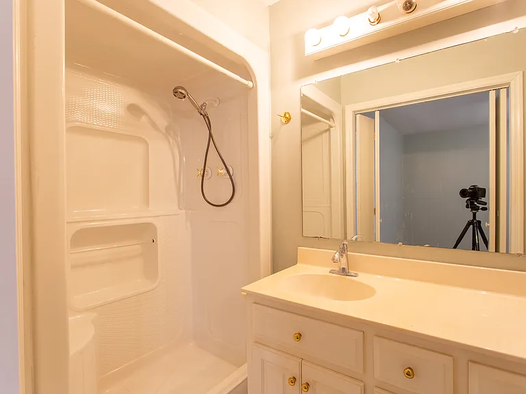 508 Georgia Ave — Photo 11