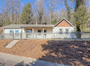 68 Dixieland Ln, Clayton, GA 30525