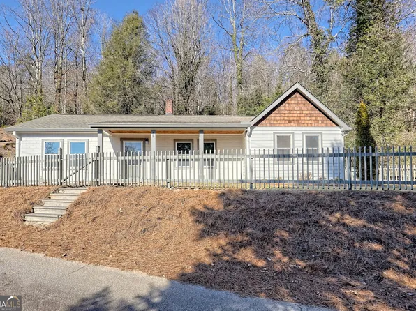 68 Dixieland Ln, Clayton, GA 30525