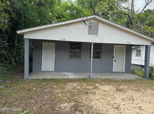 1040 Chestney St, Macon, GA 31217