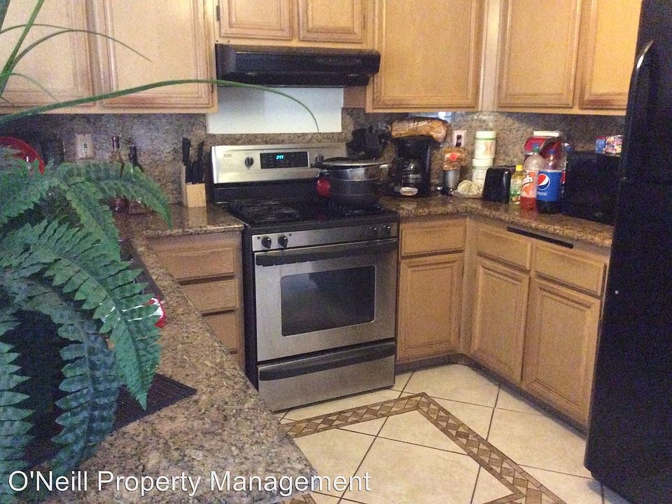 2nd image of 23766 Bouquet Canyon Pl