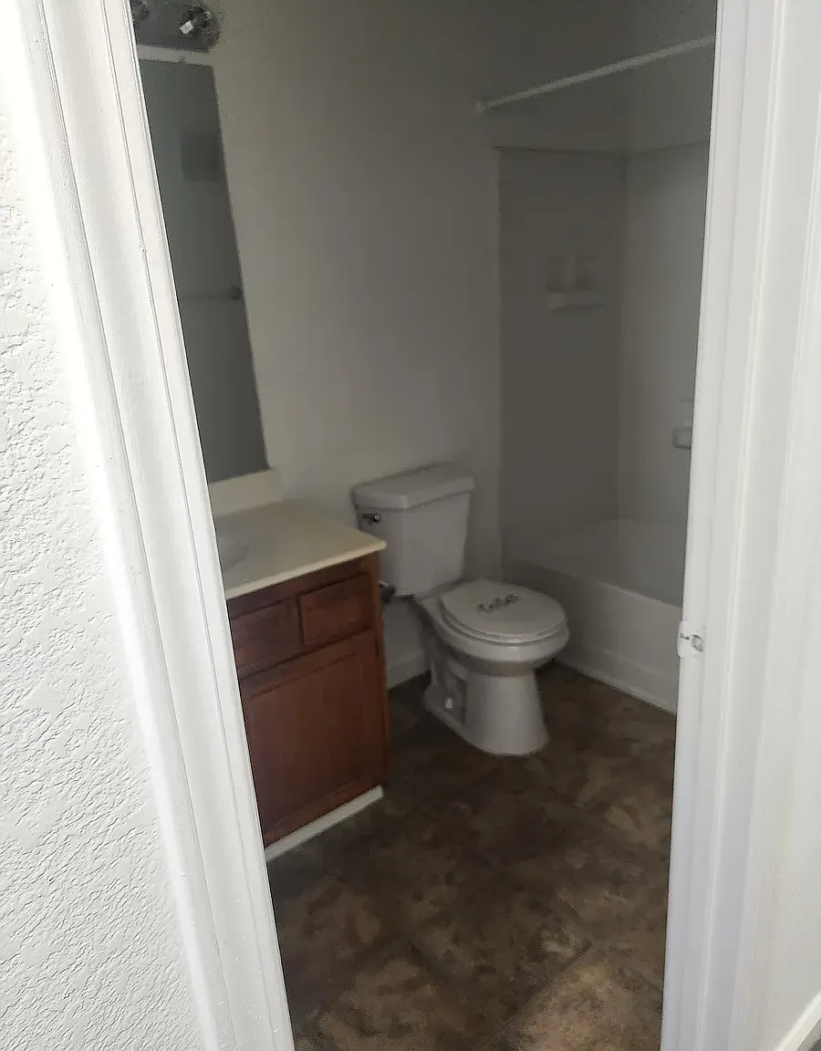 3 bed, $2,785 — Photo 4