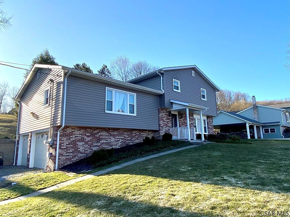 1st image of 120 Cherry Wood Dr