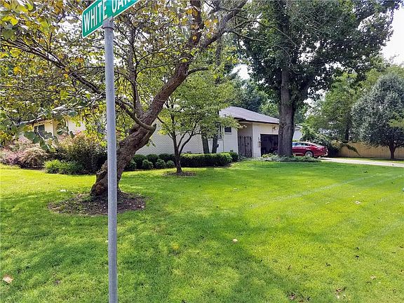 2nd image of 2747 W White Oak Dr