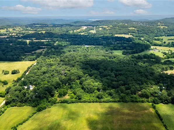 Taylor Barnett Rd #2, Garfield, AR 72732