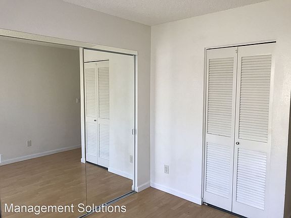 4th image of 4455 Cleveland Ave APT 1