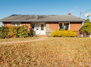 56 Deerfield Rd, Parlin, NJ 08859