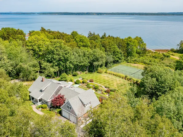 16 Highfields Lane, Northport, ME 04849