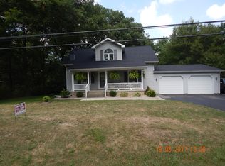 3950 E Cantrell St, Decatur, IL 62521