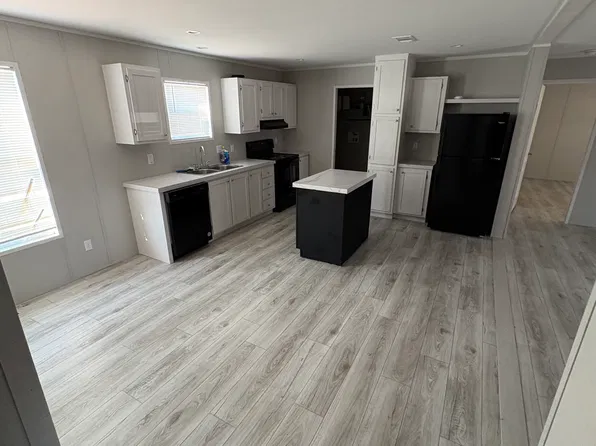 1002 E County Road 151, Midland, TX 79706
