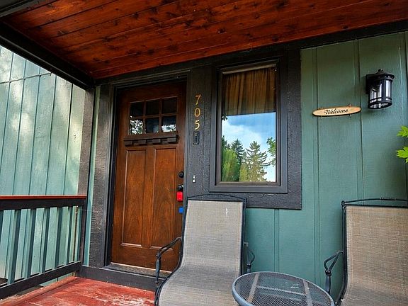3rd image of 705 Estes Ct