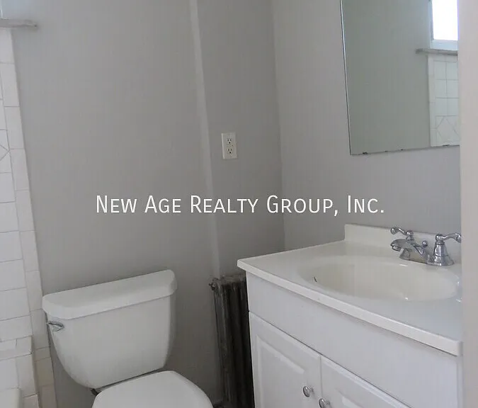 1725 McClellan St — Photo 11