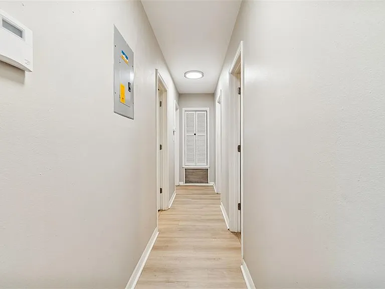 2302 S Arrawana Ave — Photo 38