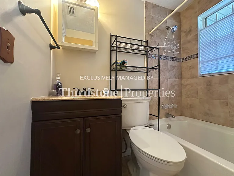 3317 Jones St — Photo 13