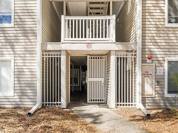 2nd image of 4000 SW 23rd St APT 2-303