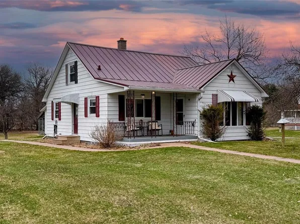 328 3rd Avenue, Chippewa Falls, WI 54729