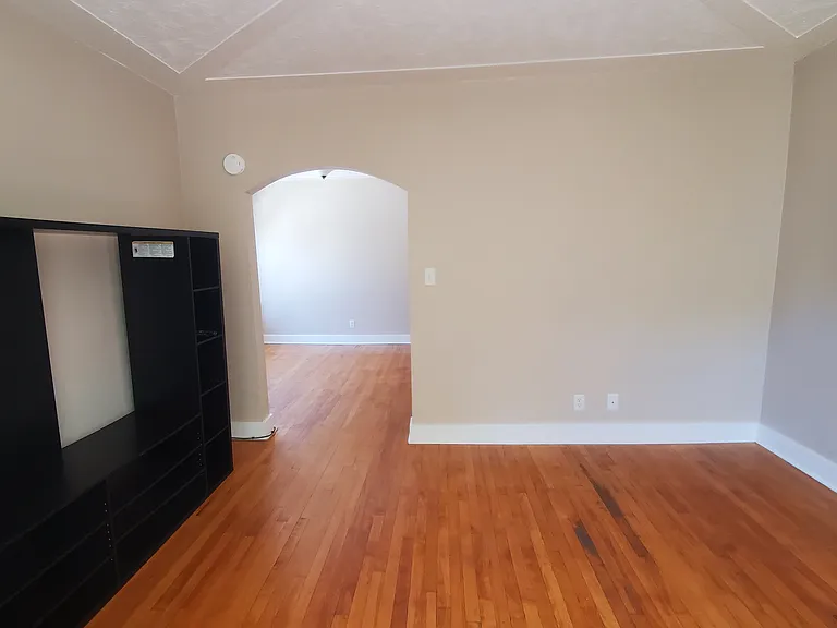 809 Eagle St #2 — Photo 12
