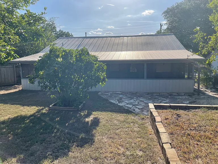 1921 Castle Gate Cir — Photo 13