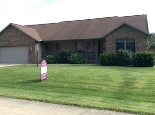 1817 Patriot Ln, Terre Haute, IN 47802