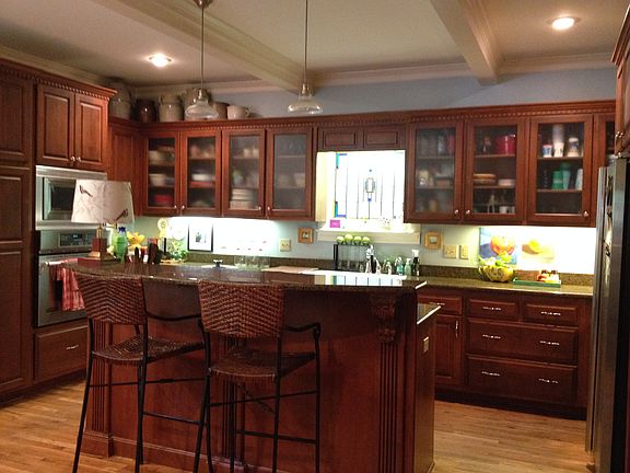 Kitchen island, Viking stove