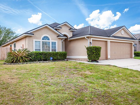 3rd image of 13767 Fish Eagle Dr W