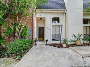 512 Thelma Dr, Olmos Park, TX 78212