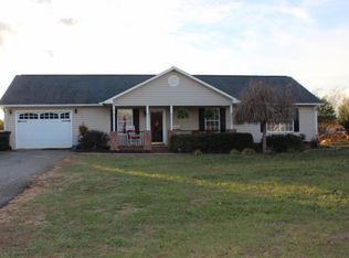 325 Smithview Dr, Chesnee, SC 29323