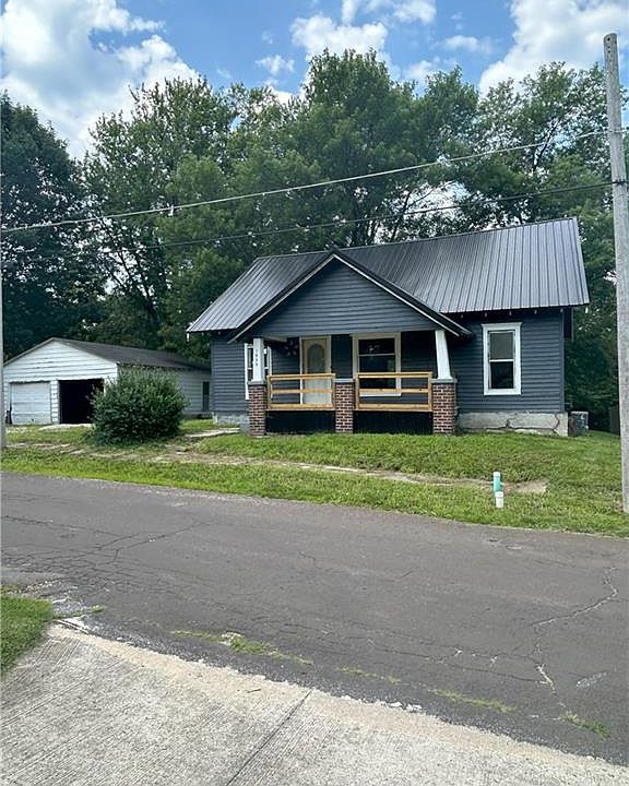 1st image of 1609 Bolser St