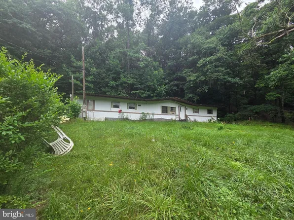3588 Sugar Run Rd, Millerstown, PA 17062