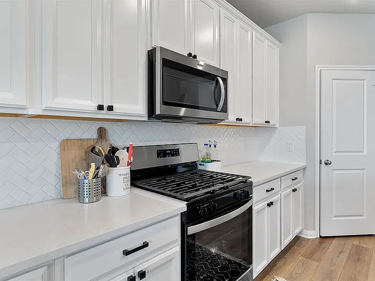 14501 Bryce Ln — Photo 43