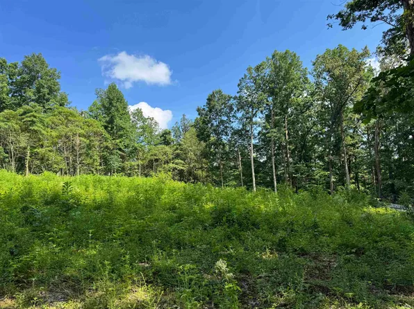 1296 N Crowe Rd, Bloomfield, IN 47424