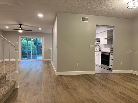 5th image of 2569 N Field Ln