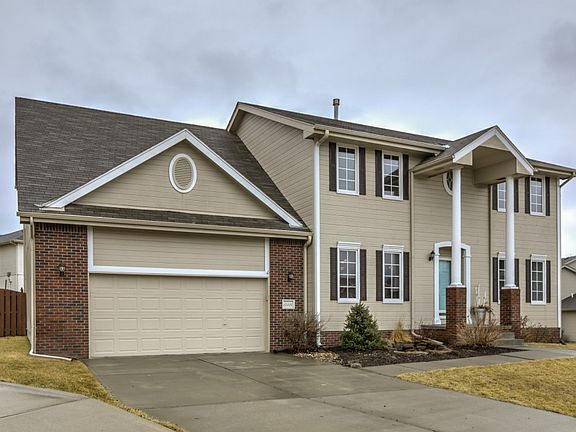 2nd image of 17325 Oakbrook Cir