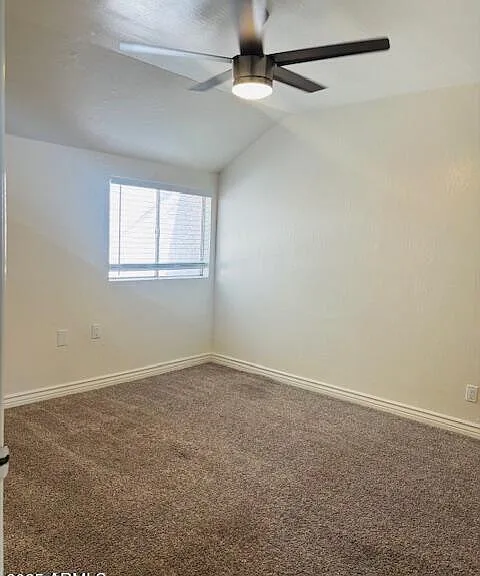 1632 S River Dr — Photo 13