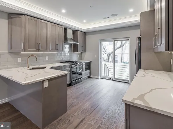 2233 Kimball St, Philadelphia, PA 19146