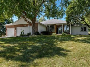 10830 Kristi Hills Dr, Roscoe, IL 61073