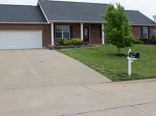 150 Blue Willow Ln, Cape Girardeau, MO 63701