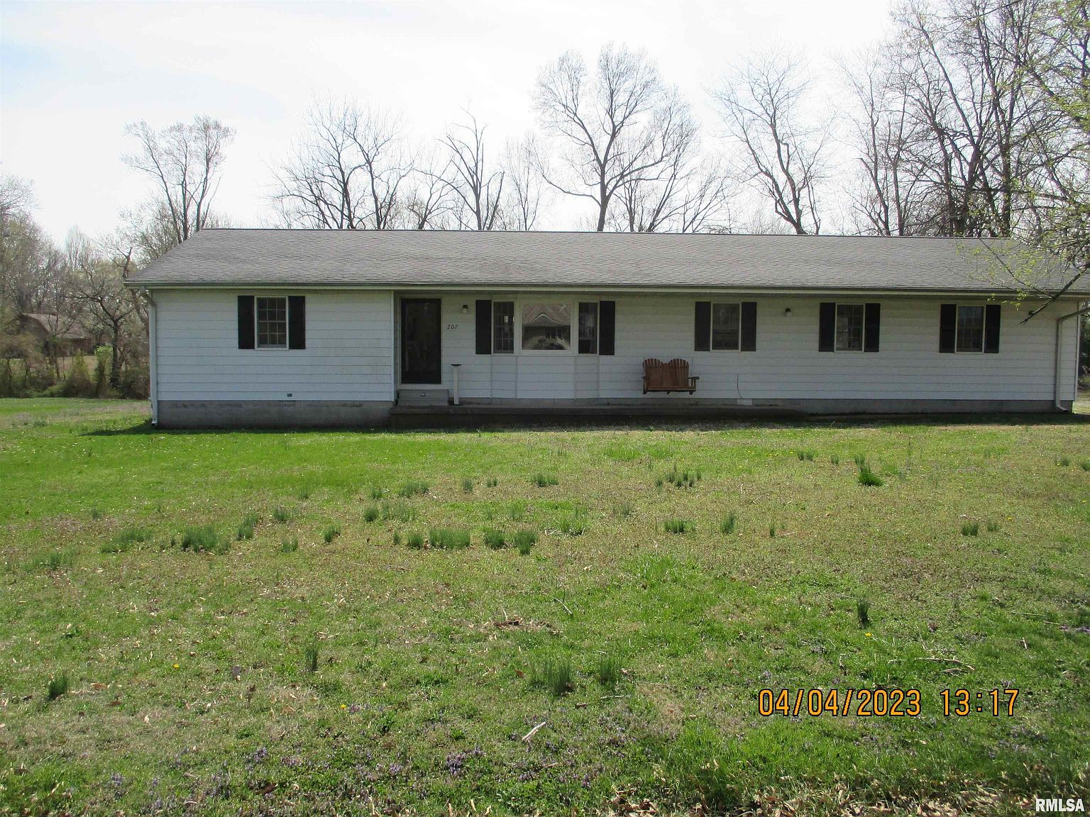 207 W Walnut St, Odin, IL 62870 Zillow