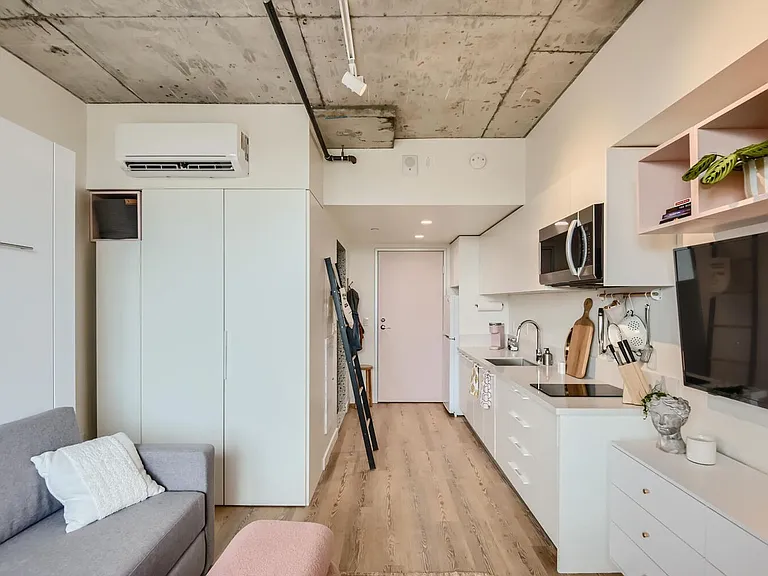 Sasan Lofts — Photo 35