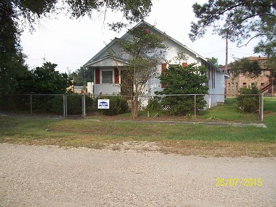 2nd image of 628 Avenue W