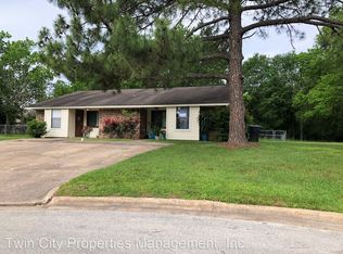 3703 Choctaw Dr, Bryan, TX 77802