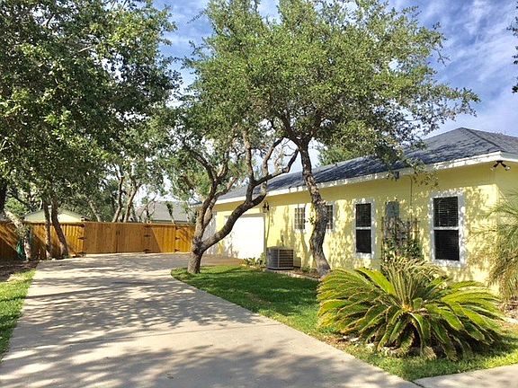 5th image of 105 S Sierra Woods Dr