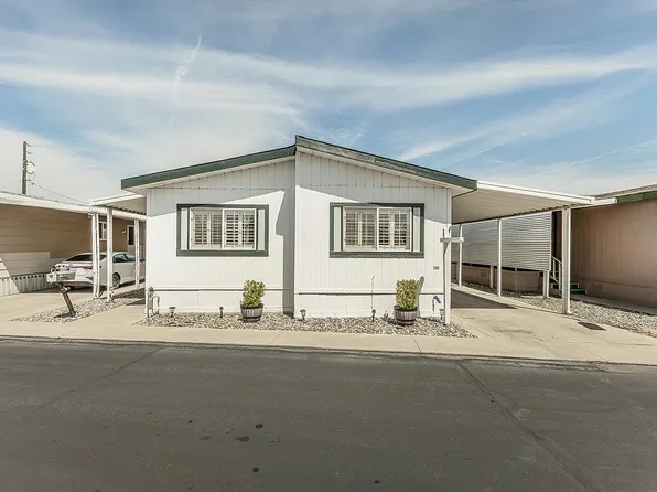 1551 6th Ave #35, Kingsburg, CA 93631