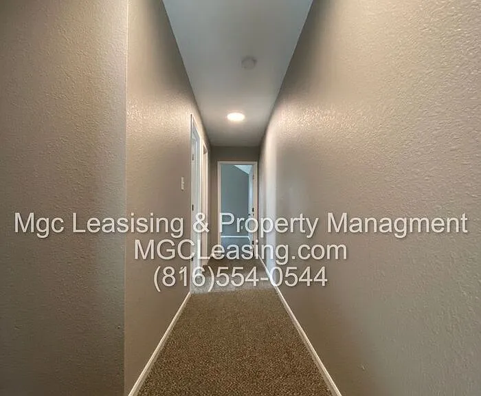504 SW 5th St — Photo 7
