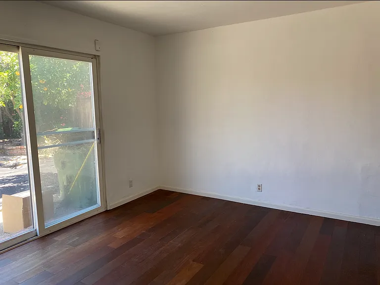 Master bedroom (bedroom 3)