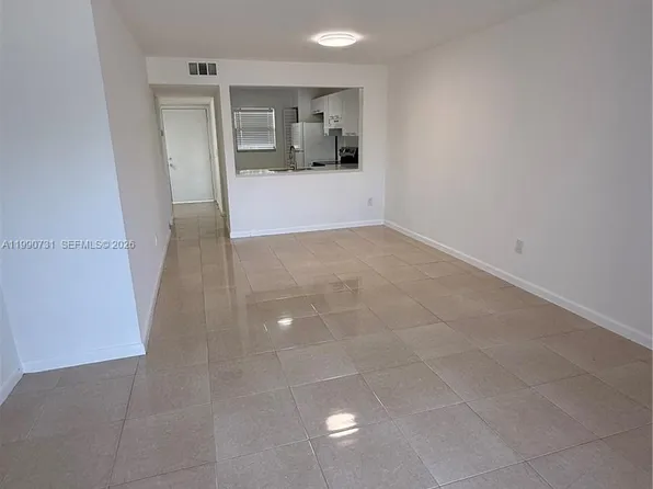 860 NE 207th Ter, North Miami Beach, FL