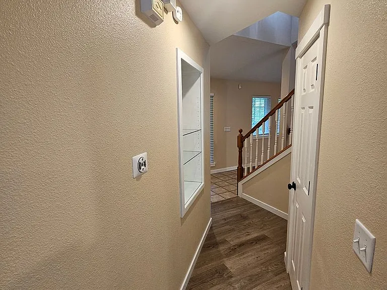 1574 SE Nylace Ln — Photo 13