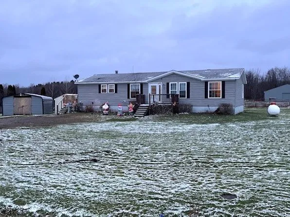 240 Howard Rd, Fulton, NY 13069